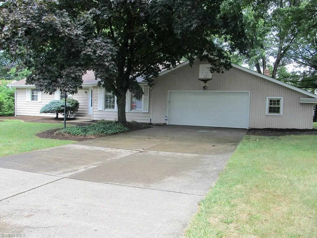 612 Forestridge Dr photo 1