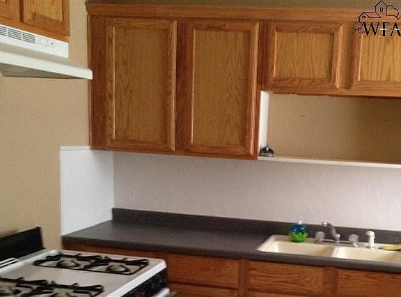 4th image of 304 Bluebonnet Dr