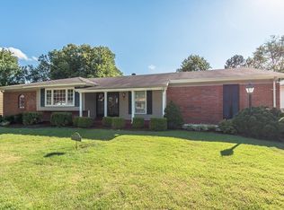 1673 Kew Gardens Dr, Florissant, MO