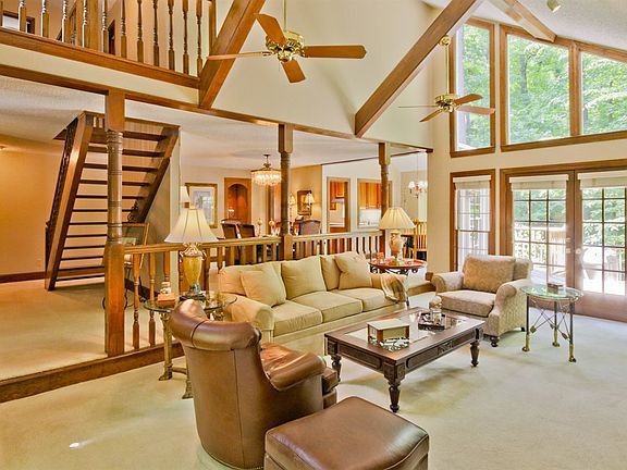 5th image of 1113 Crest Valley Dr NW