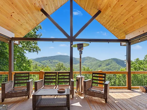 2379 Ridgepole Dr, Sky Valley, GA 30537
