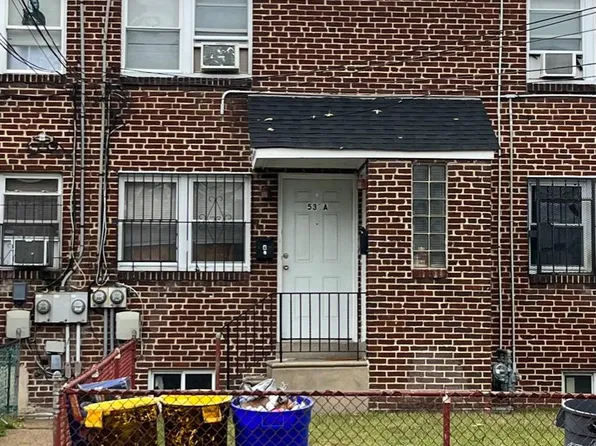 532 Pfeiffer St, Camden, NJ 08105