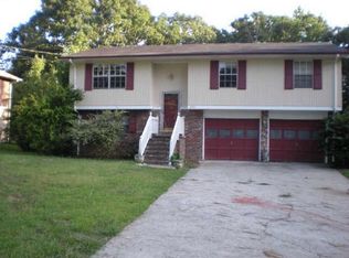 2090 Westley Dr, Riverdale, GA 30296