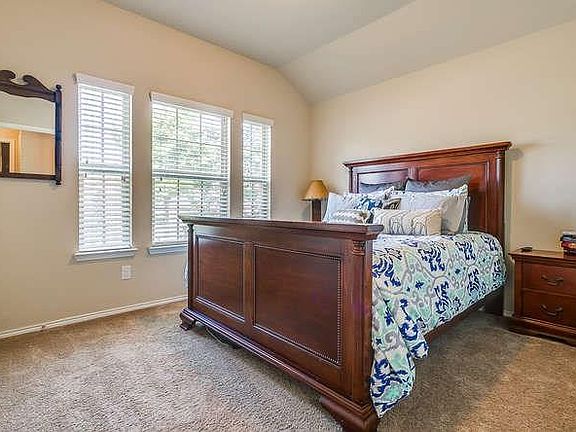 4th image of 1336 Wysteria Ln