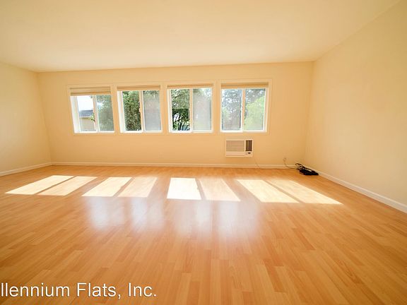3rd image of 1654 Union Ave #10408096