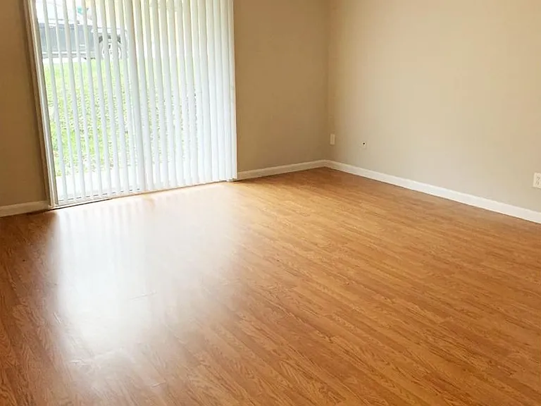 525 Lowell Ave — Photo 40
