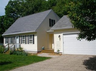 160 Old Amherst Rd, Sunderland, MA 01375