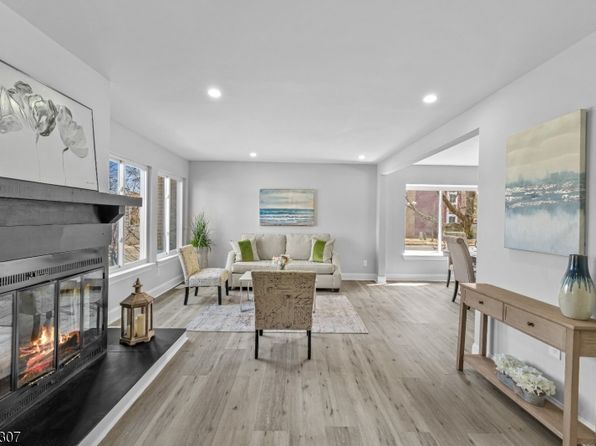55 Balsam Ct