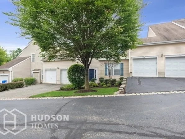 15 Brock Ln #U15, Hackettstown, NJ 07840