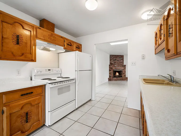 516 Hillside Ave #A — Photo 6