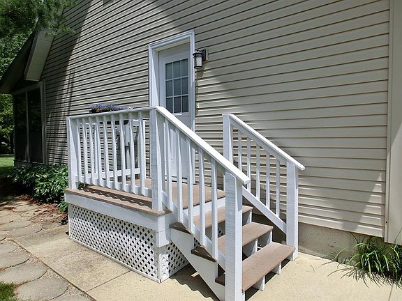 2nd image of 758 Waynoka Dr