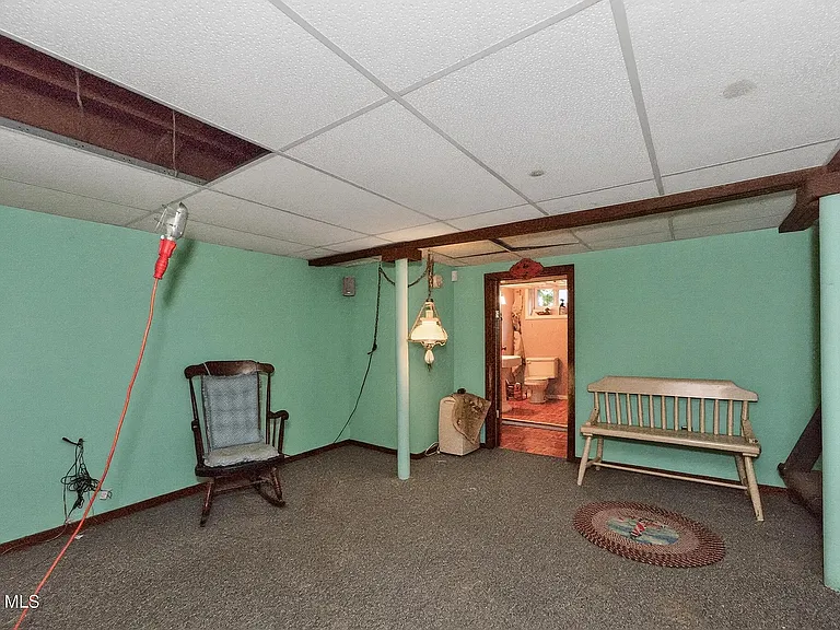 1450 Baker Ave — Photo 16
