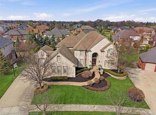 7219 Vista Dr, Shelby Township, MI 48316