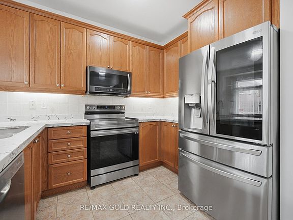 5th image of 52 Watsonbrook Dr