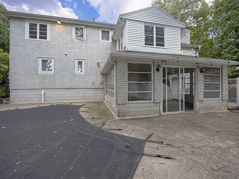 6 Peach Tree Ln — Photo 28