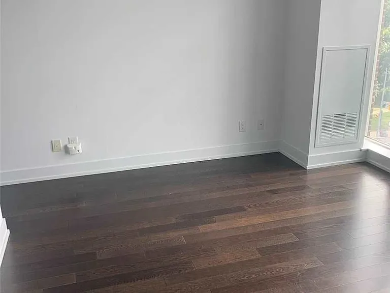 1638 Bloor St W #609 — Photo 3