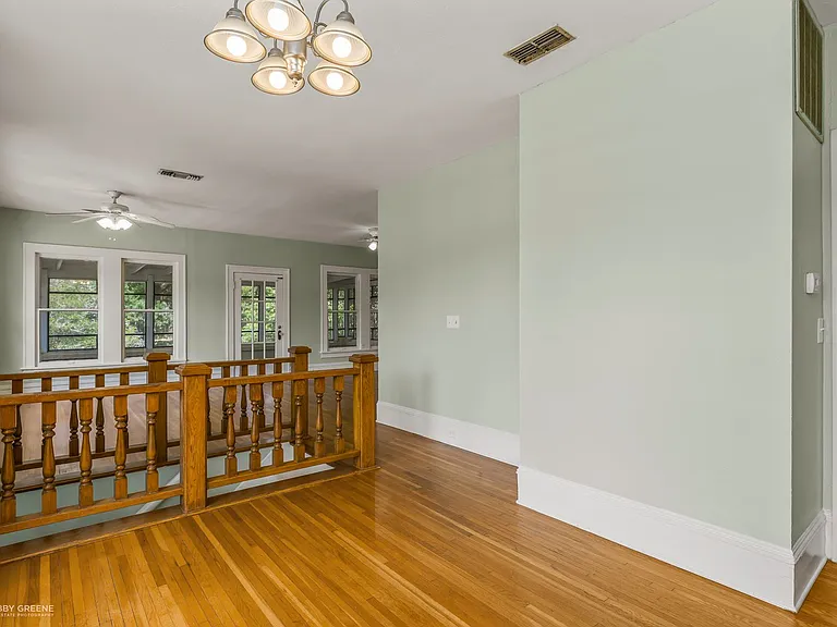 3305 Creswell Ave — Photo 11