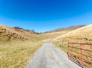 7032 Robinette Valley Rd, Duffield, VA 24244