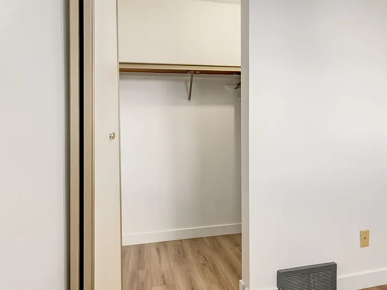 739 Bracewood Dr SW — Photo 33