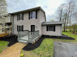 10 Pond Path, Oswego, NY 13126