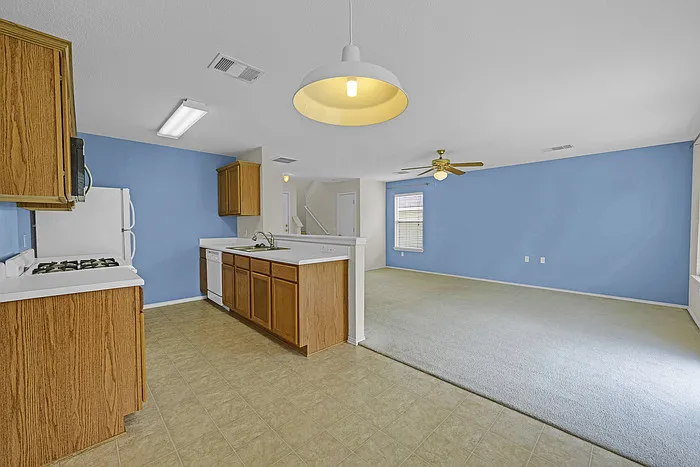 5509 Bentsen Ln — Photo 4