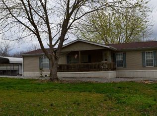 35 Offshore Dr, Murray, KY 42071