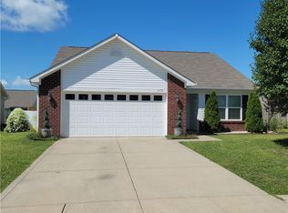 672 Sedgewick Ln, Greenfield, IN
