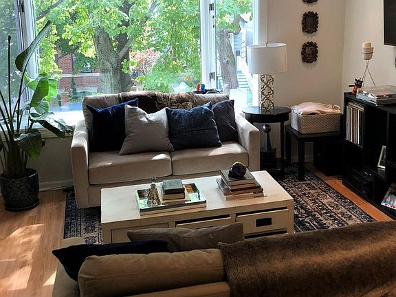 Family/Living Room: Lots of light from the large, south-facing Bay Window.