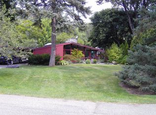 5645 Crabtree Rd, Bloomfield Hills, MI 48301