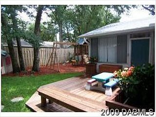 1st image of 10 Brookside Cir