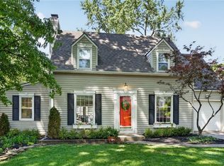 5500 Falmouth Rd, Fairway, KS 66205