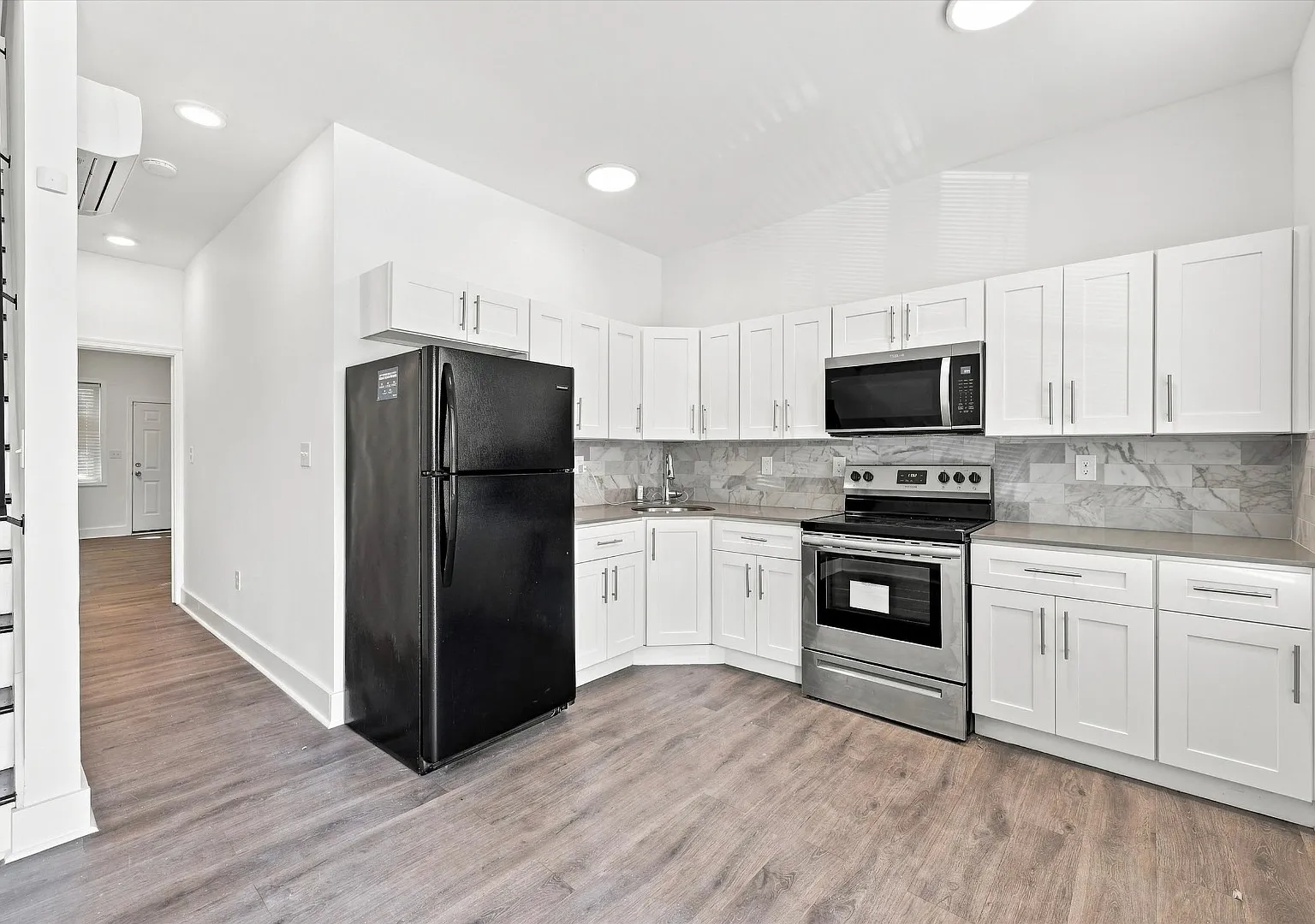 2332 N Woodstock St - 2332 N Woodstock St, Philadelphia, PA 19132 UNIT 1 — Photo 4
