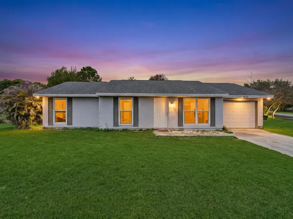 1802 SE Vesthaven Court, Port St Lucie, FL 34952