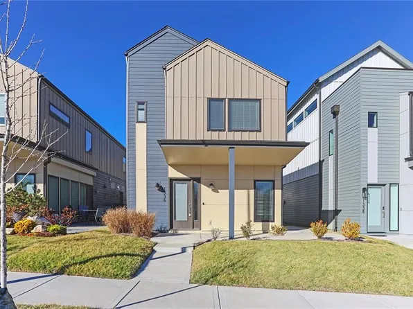 1336 E 23rd St, Kansas City, MO 64108