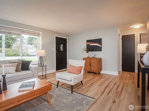 4th image of 15521 Ashworth Avenue N