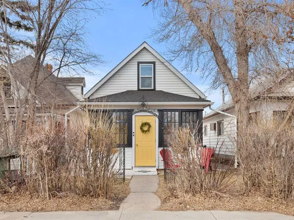 1058 S Yuill St SE, Medicine Hat, AB T1A 0Z2
