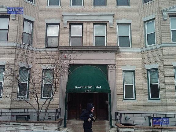 5th image of 1423 Commonwealth Ave #103333