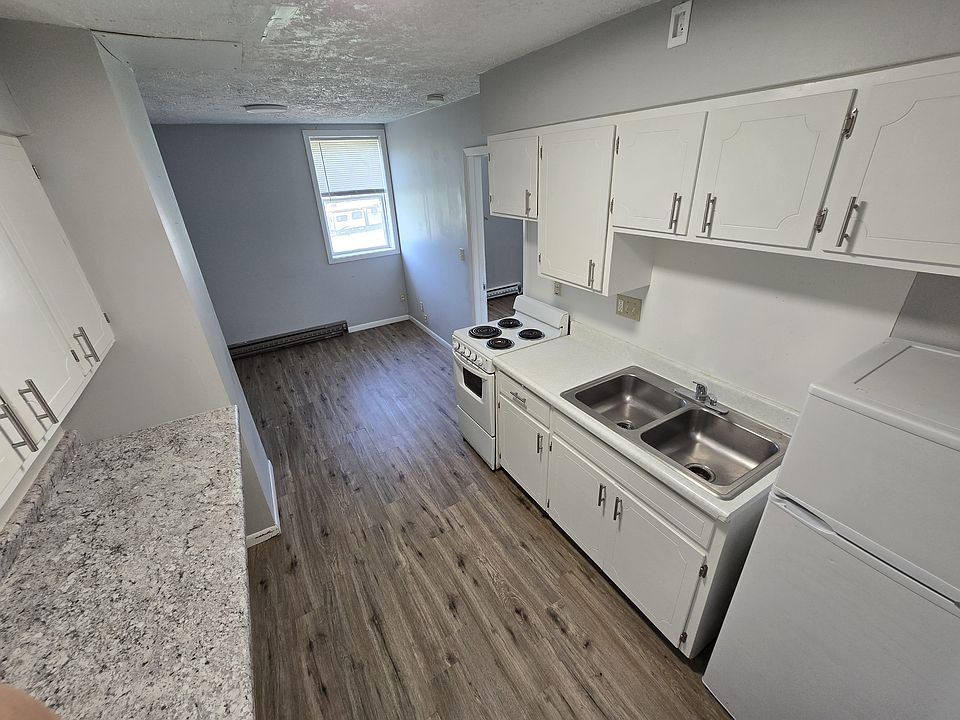 1st image of 318 Walnut St APT 3