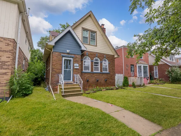 923 Manchester Ave, Westchester, IL 60154