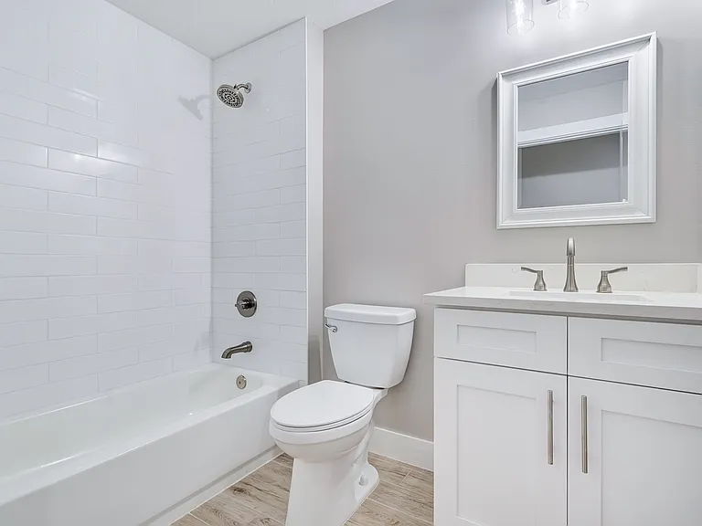 857 Dunbar St — Photo 5