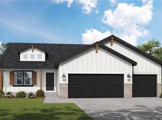 411 Woodview Dr, Raymore, MO 64083