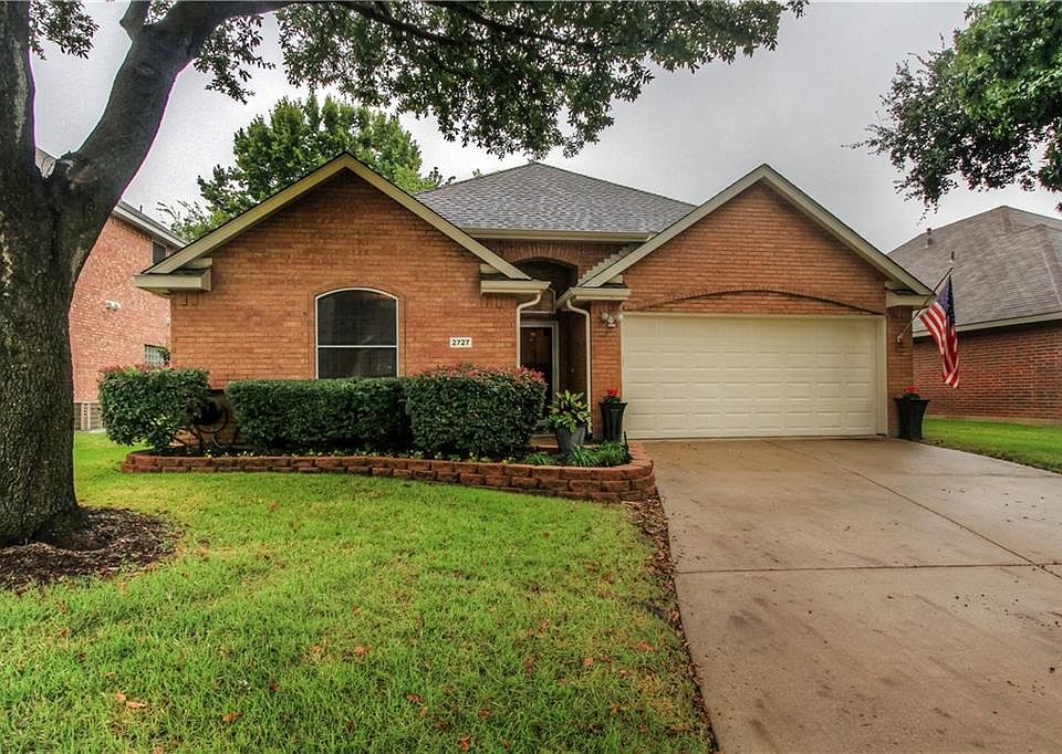 1st image of 2727 Chatsworth Dr