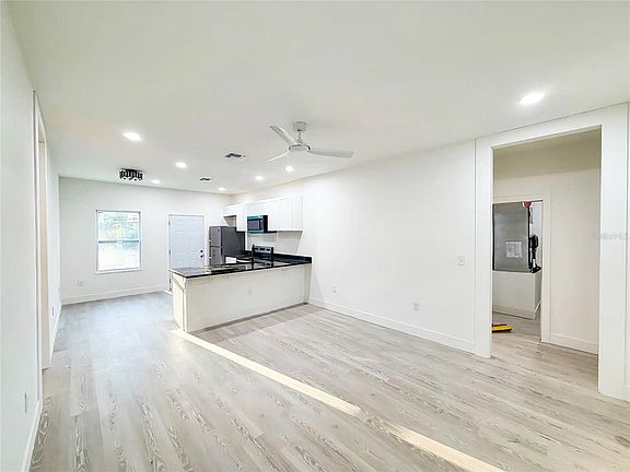 4th image of 103 Long Rd