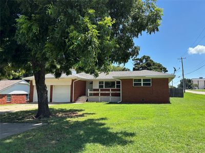 611 Garth Brooks Blvd, Yukon, OK, 73099