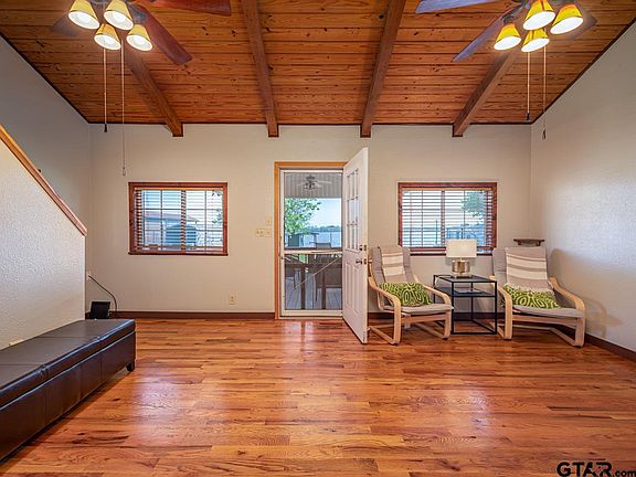 5th image of 22090 Sportsman Dr