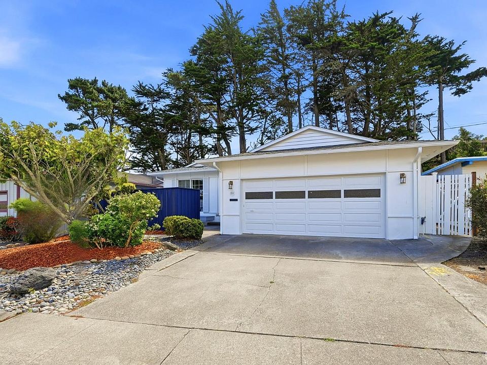1st image of 2551 Wentworth Dr