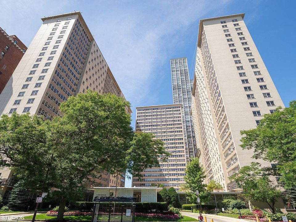 1st image of 3950 N Lake Shore Dr APT 501