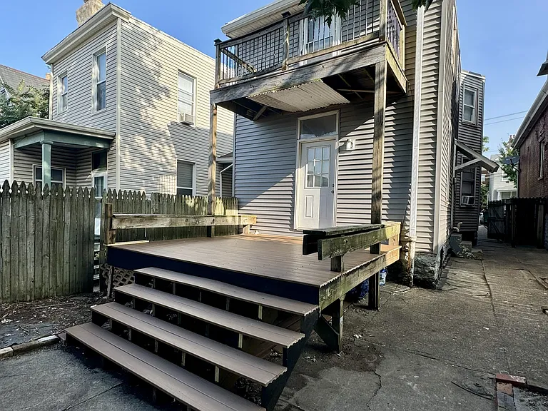 BACK YARD/PATIO