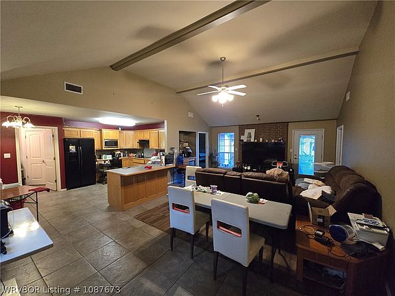 2nd image of 34676 Cooper Rd