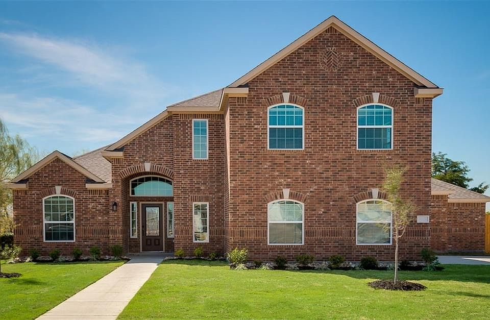 1st image of 601 Meadow Springs Dr